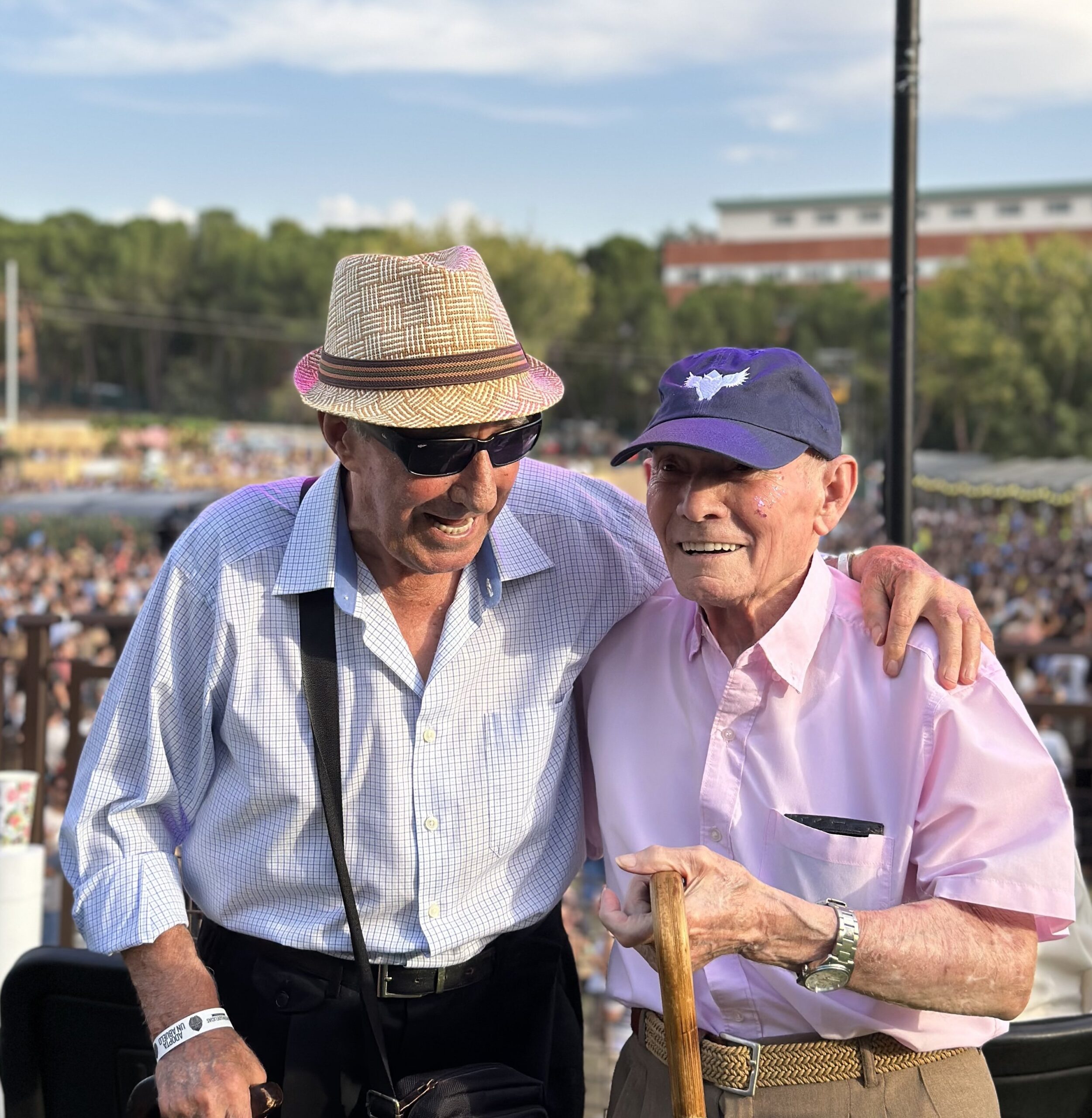 Los mayores viven su primer festival de música