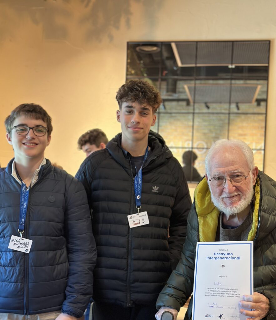 Desayuno intergeneracional en Santagloria